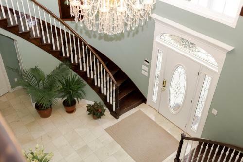 Lafayette Manor & Winery Bed & Breakfast