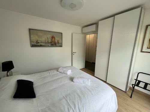 Apartamentos Lake Home