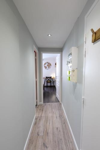 Apartamento A L'aventure ! Joli T2 Avec Balcon, Centre Ville.