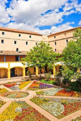 Villa Agr�able Maison Avec Jardin Et Piscine Hors Sol