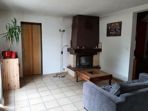 Villa Agr�able Maison Avec Jardin Et Piscine Hors Sol