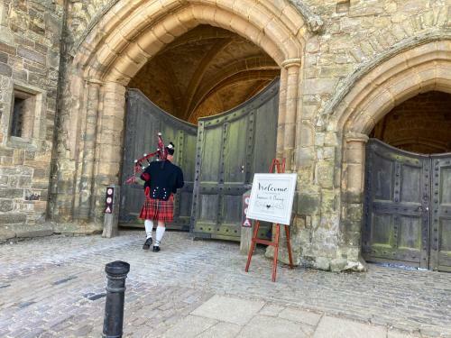 Inviting 5-bed House In 1066 County - Battle