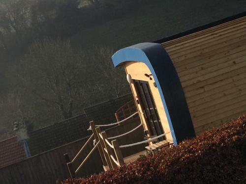 Escape Pod In Devon, 5 Mins From Beach + Parking