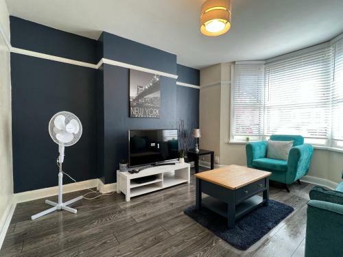 Apartamento Comfortable King Bed - Location - Contractors - Family - Parking
