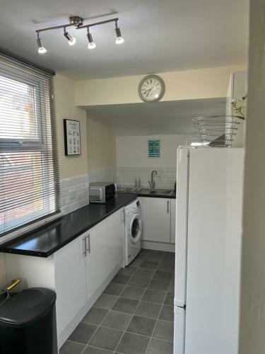 Apartamento Comfortable King Bed - Location - Contractors - Family - Parking