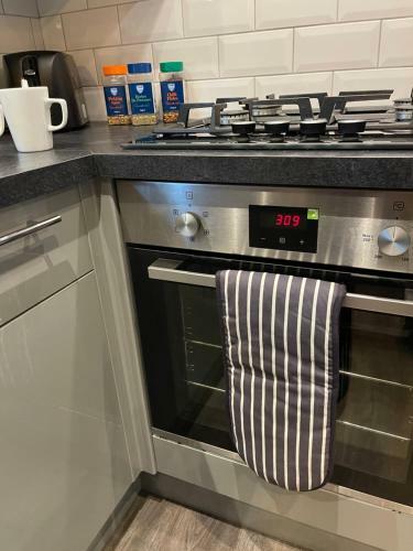 L14 - Riverside Penrhyn Lodge