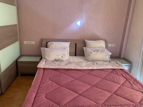 Apartamento Besiki Business Center