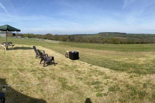 Crooked Oaks Bell Tent Glamping In North Devon