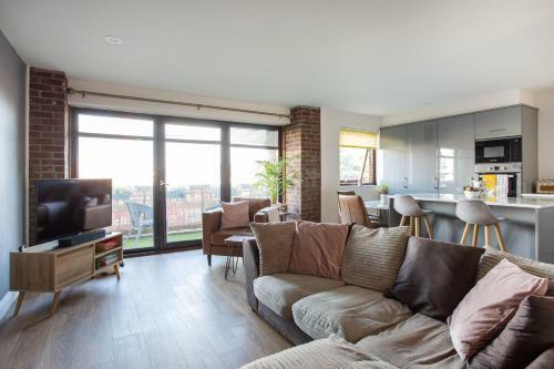 New Lisburn Road Apartment - Free Parking