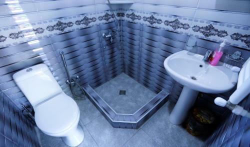 Hostal Lilia Guesthouse