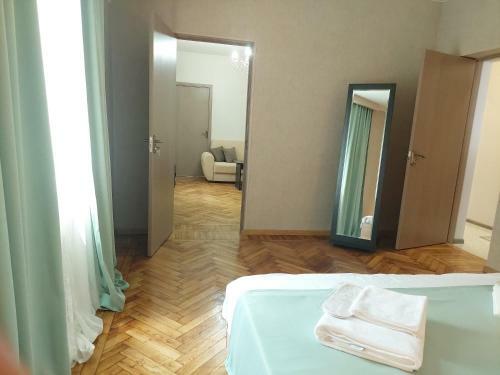 V Apartment