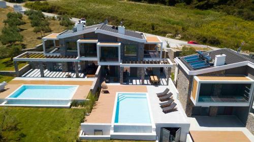 Koni Villa, Agia Paraskevi