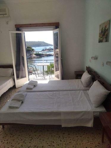 Hotel Ammoudia Rooms