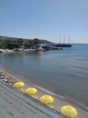 Hotel Ammoudia Rooms