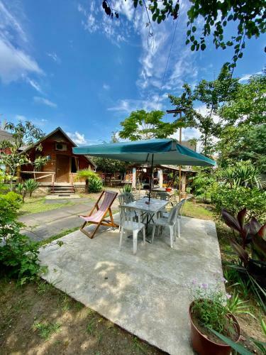 Hostal Cabins In Magnetiti, Ureki