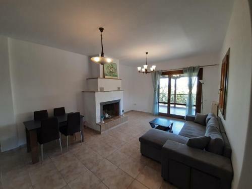 Spacious Villa Near Thessaloniki