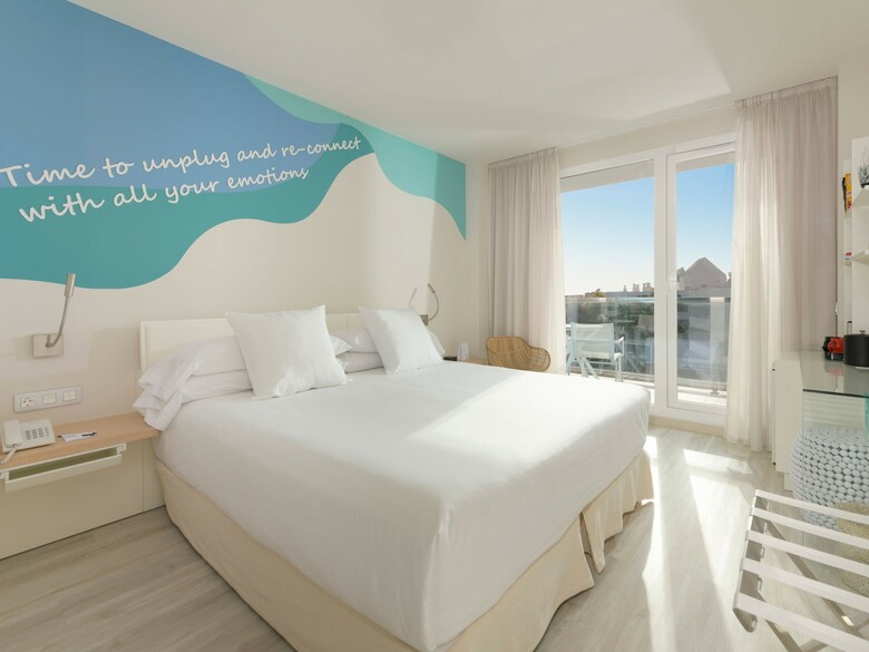 Am�re Beach Hotel Ibiza - Adults Recommended