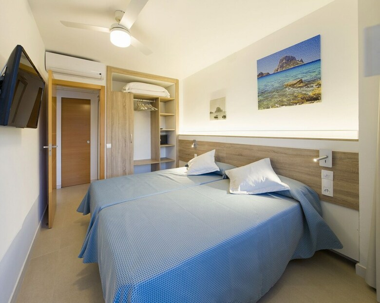 Apartamentos Playa Bella