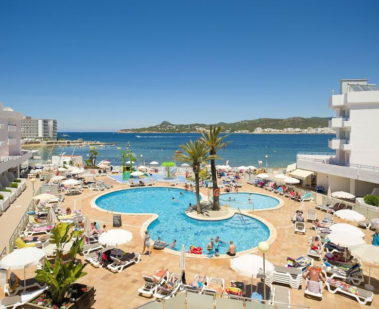 Apartamentos Playa Bella