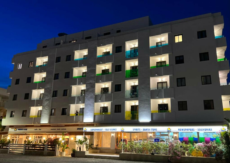 Apartamentos Poniente Playa