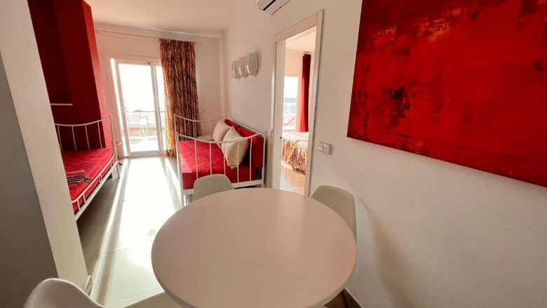 Apartamentos Poniente Playa