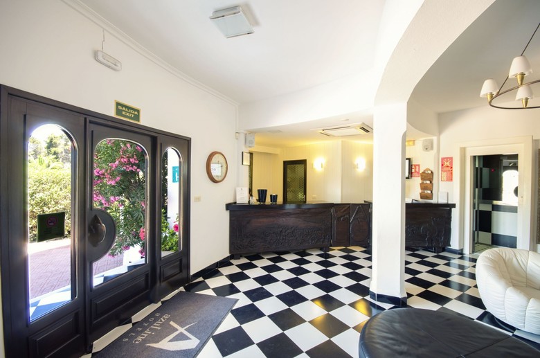 Hotel Azuline Galfi