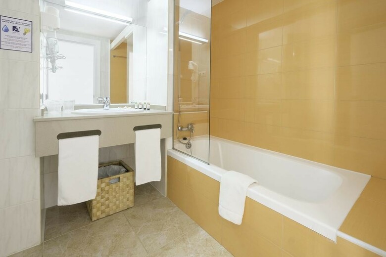 Hotel Azuline Bergantin