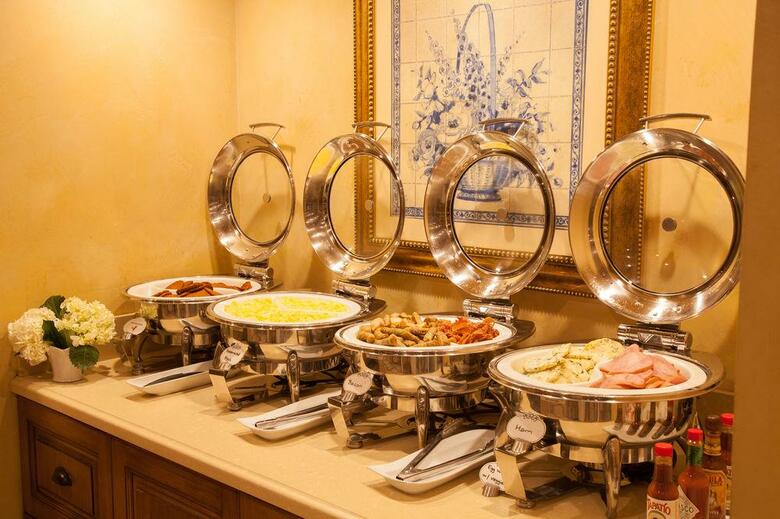 Best Western Plus Sunset Plaza Hotel