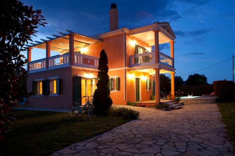 Pantheon & Danae Luxury Villas
