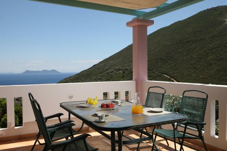 Pantheon & Danae Luxury Villas