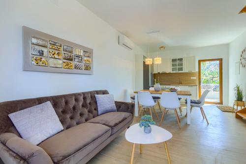 Villa Izabela With Private Pool And Beautiful View