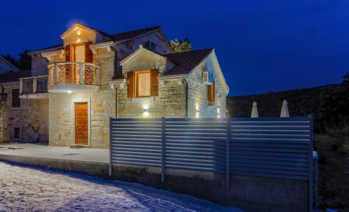 Villa Izabela With Private Pool And Beautiful View