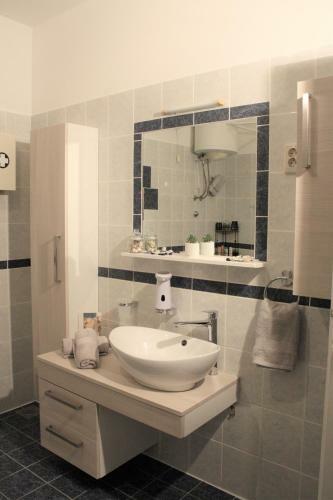 Pool Apartment Cvita Du?e