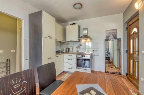 Hostal Apartments Noel Funtana