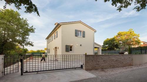 Villa Casa Mostia With Private Pool