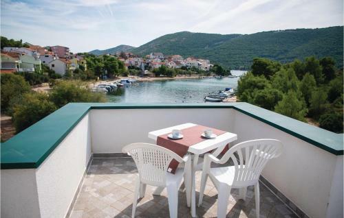 Apartamento Amazing Home In Grebastica With Wifi And 1 Bedrooms