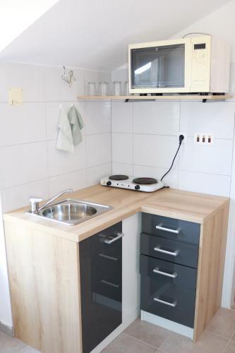 Olive Apartments 3