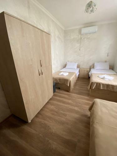 Hostal Holiday House Chkonia
