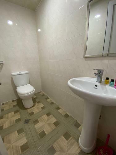 Hostal Holiday House Chkonia