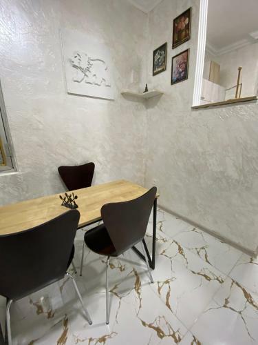 Hostal Holiday House Chkonia