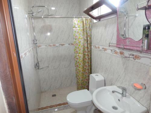 Hostal 400 Meters From The Sea