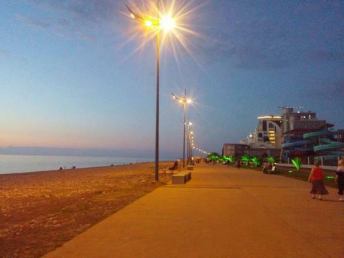 Hostal 400 Meters From The Sea