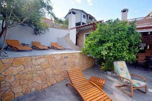 Apartamento Villa Vlade- From Pool To The Beach In One Minute
