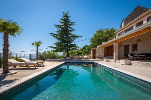 Villa Adriatic Stone Residence