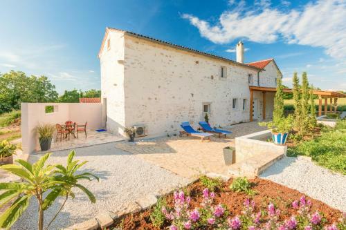My Nest - Charming Home In Vidulini