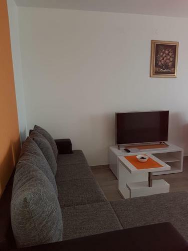 Apartment Annabella With Pool And Sea View