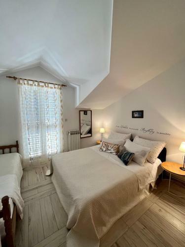 Gorana Apartman With Swimming Pool