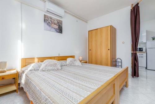 Lovely Apartments In Valbandon