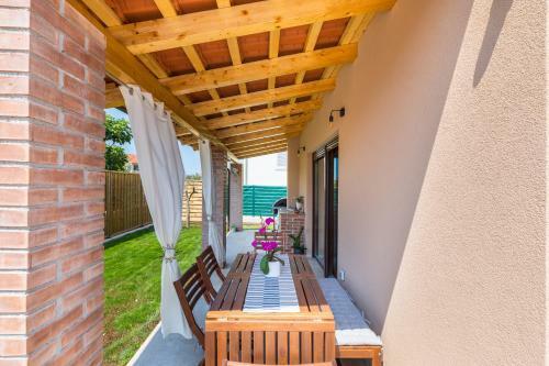 Rental House Nada
