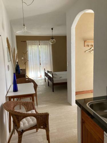 Apartments Mimoza Komiza